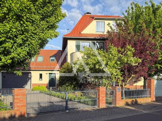 Einfamilienhaus zum Kauf 1.600.000 € 9 Zimmer 255 m² Stadtfeld Ost Magdeburg 39108
