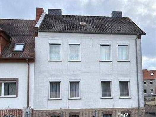 Doppelhaushälfte zum Kauf als Kapitalanlage geeignet 290.000 € 5 Zimmer 120 m² 351 m² Grundstück Lieskau Salzatal 06198