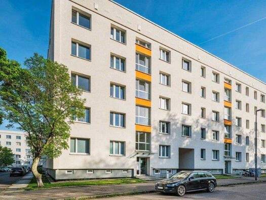 Wohnung zur Miete 490 € 2 Zimmer 62,6 m² frei ab 06.06.2026 Jessener Str. 12 Leuben Dresden 01257