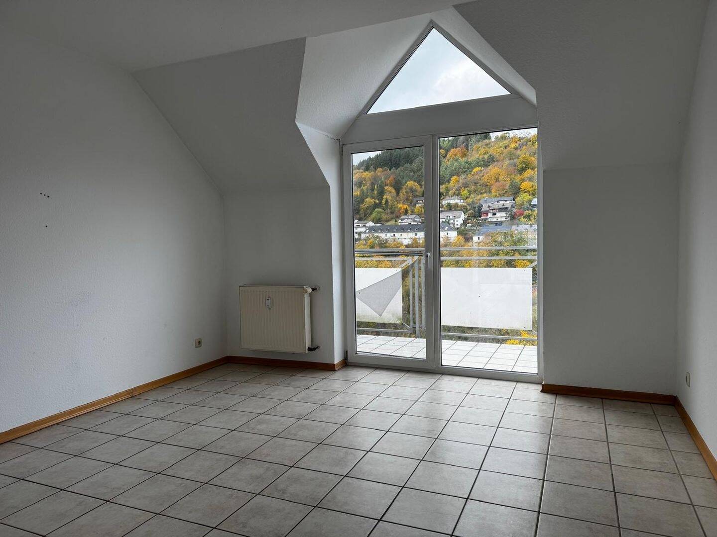 Immobilie in Gerolstein - Dachgeschosswohnung in Gerolstein - Bild 1