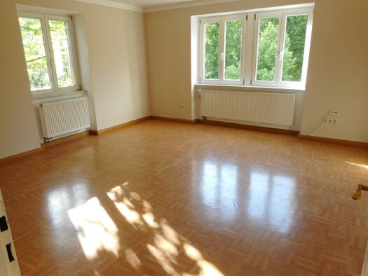 Wohnung zur Miete 882 € 2,5 Zimmer 74 m² 2. Geschoss frei ab sofort Altstadt Würzburg 97072