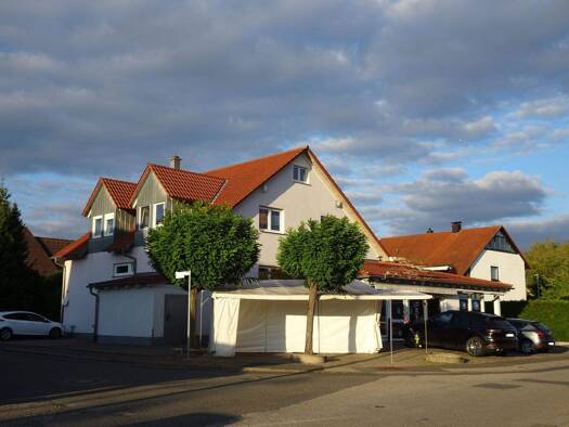 Gewerbeobjekt zum Kauf als Kapitalanlage geeignet 1.195.000 € 8 Zimmer 357 m² 722 m² Grundstück Herzogenaurach 91074