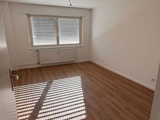 Wohnung zur Miete 438 € 2 Zimmer 46,7 m² 2 Geschosse frei ab sofort Sperberstraße 148 Hummelstein Nürnberg 90461