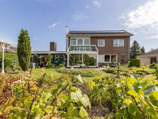 Einfamilienhaus zum Kauf 298.000 € 6 Zimmer 140 m² 613 m² Grundstück Hinte Hinte 26759