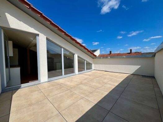 Maisonette zur Miete 1.349 € 3 Zimmer 108 m² 3. Geschoss frei ab sofort Theaterstraße 28 Innenstadt Fürth 90762