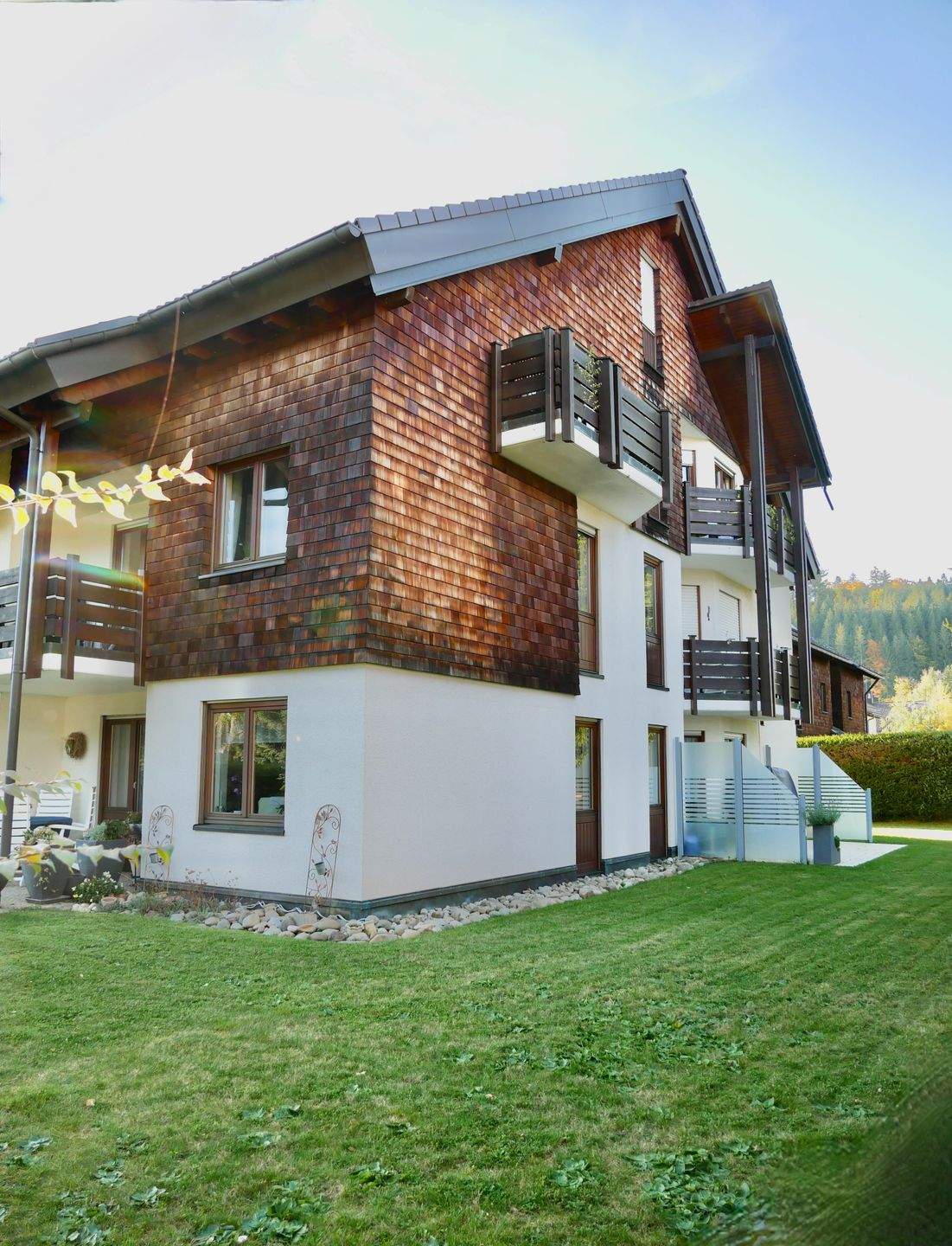 Immobilie in Titisee-Neustadt - *** Rarität-Titisee Seenähe, bezugsfreie 1,5 Zi DG- Maisonette/ Galeriewohnung, TG, *** ideal als Ferien/ Zweitwohnung. - Bild 0