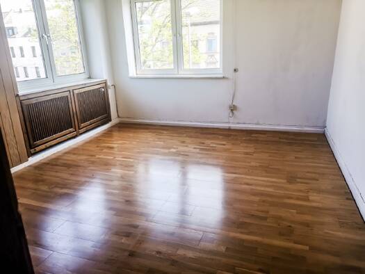 Wohnung zur Miete 999 € 2 Zimmer 75 m² frei ab sofort Kalkumer Straße 1 Unterrath Stadtbezirk 6 40468