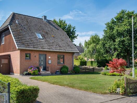 Einfamilienhaus zum Kauf 350.000 € 4 Zimmer 102,1 m² 601 m² Grundstück Damp 24351