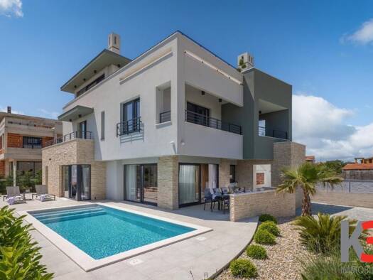 Haus zum Kauf 1.400.000 € 3 Zimmer 345 m² Bibinje 0