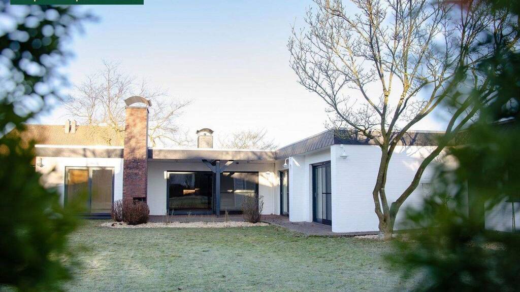 Bungalow zum Kauf provisionsfrei 495.000 € 6,5 Zimmer 206 m² 1.000 m² Grundstück Quarrendorfer Weg 8 Toppenstedt 21442