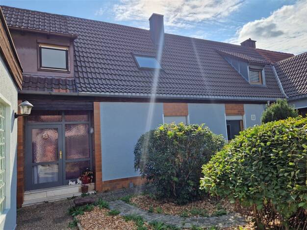 Mehrfamilienhaus zum Kauf als Kapitalanlage geeignet 840.000 € 11 Zimmer 380,5 m² 740 m² Grundstück Zirndorf Zirndorf , Mittelfr 90513