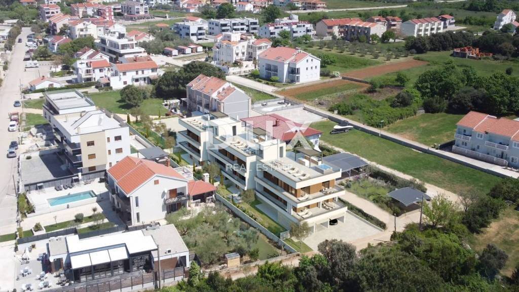 Wohnung zum Kauf 607.500 € 3 Zimmer 121 m² 1. Geschoss Nin