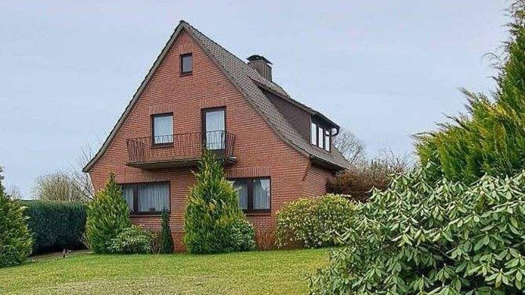 Einfamilienhaus zum Kauf 399.000 € 6 Zimmer 150 m² 2.388 m² Grundstück frei ab sofort Hedendorf Buxtehude 21614