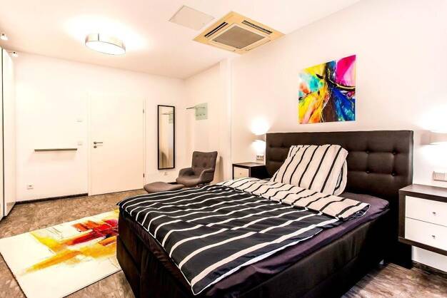 WG-Zimmer zur Miete Wohnen auf Zeit 550 € 23 m² 3. Geschoss frei ab 15.06.2025 Taunusstraße 00 3.OGre Bahnhofsviertel Frankfurt am Main 60329