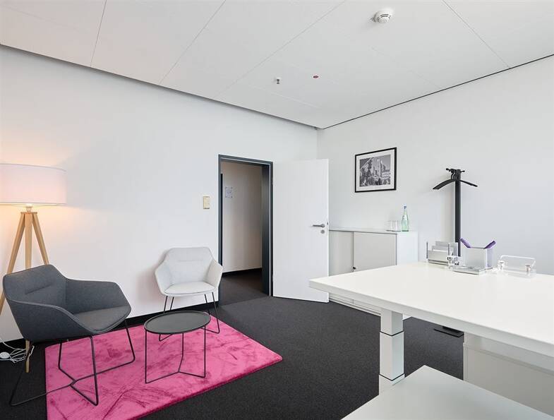 Bürofläche zur Miete provisionsfrei 600 € 40 m² Bürofläche Stresemannallee 4B Hammfeld Neuss 41460