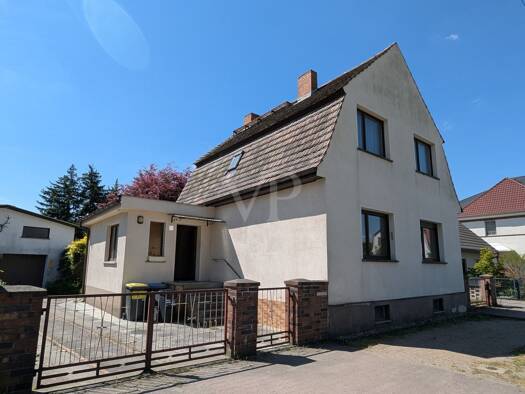 Einfamilienhaus zum Kauf 250.000 € 6 Zimmer 137 m² 1.342 m² Grundstück Ströbitz Cottbus 03046