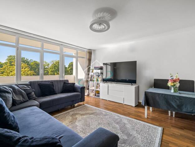 Wohnung zum Kauf 450.000 € 4 Zimmer 73,5 m² Milbertshofen-Am Hart München 80939