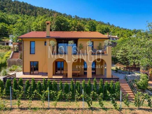 Haus zur Miete 3.100 € 5 Zimmer 280 m² Poljane, Opatija - Okolica Poljane