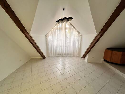 Wohnung zur Miete 788 € 3 Zimmer 83 m² 2. Geschoss frei ab sofort Wetzlar Wetzlar 35578