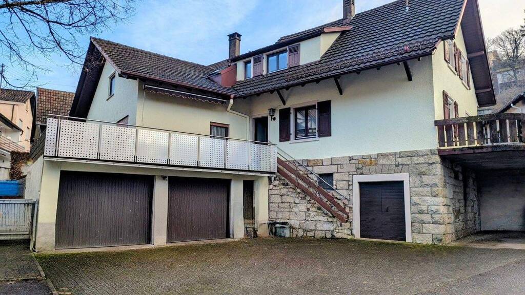 Einfamilienhaus zum Kauf 339.000 € 9 Zimmer 195 m² 403 m² Grundstück frei ab sofort Varnhalt Baden-Baden 76534