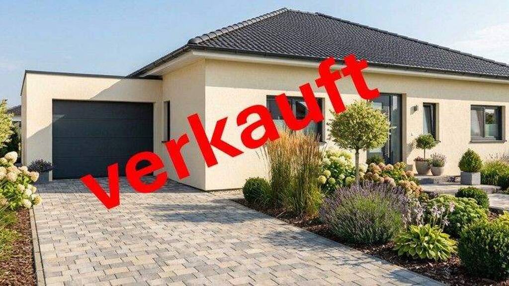 Bungalow zum Kauf provisionsfrei 579.500 € 4 Zimmer 130 m² 590 m² Grundstück Stotternheim Erfurt 99095