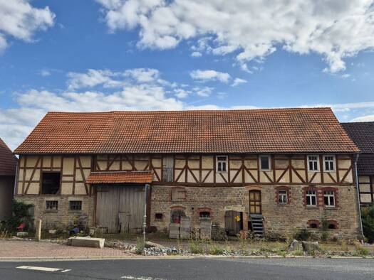 Einfamilienhaus zum Kauf 60.000 € 6 Zimmer 100 m² 300 m² Grundstück frei ab sofort Oberbeisheim Knüllwald 34593