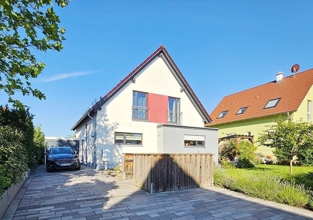 Einfamilienhaus zum Kauf 580.000 € 4 Zimmer 136 m²<br/>Wohnfläche 519 m²<br/>Grundstück Niedernissa Erfurt OT Niedernissa 99099