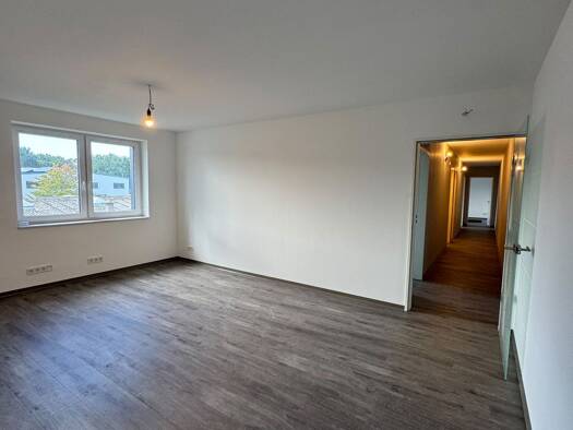 Büro zur Miete provisionsfrei 10 € 4 Zimmer 107 m² Bürofläche Gellep-Stratum Krefeld 47809