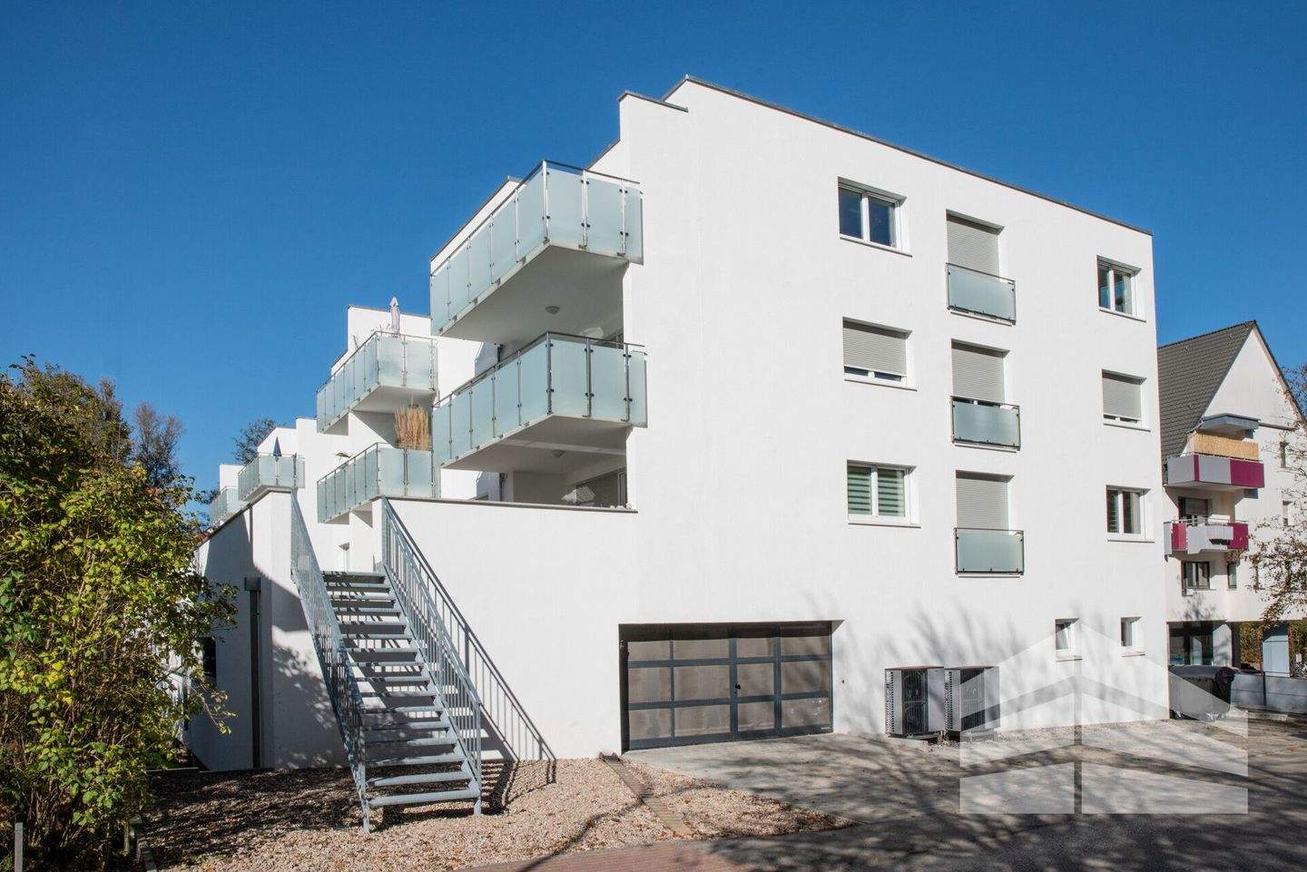 Immobilie in Niedereschach - Moderne 3-Zimmer-Neubauwohnung mit großem Balkon & Tiefgarage in ruhiger Lage - Bild 0