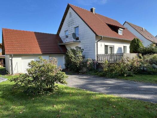 Einfamilienhaus zum Kauf 299.000 € 5 Zimmer 144 m² 828 m² Grundstück Roding 93426
