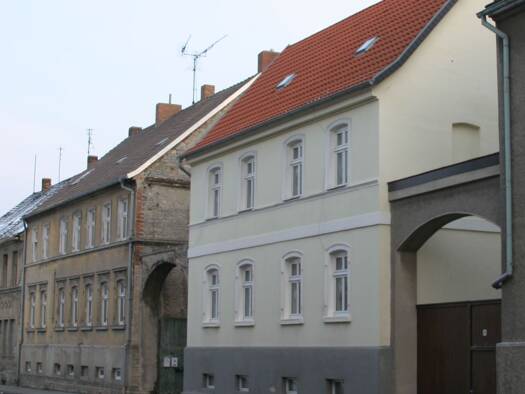 Mehrfamilienhaus zum Kauf provisionsfrei 89.000 € 1 Zimmer 440 m² 4.898 m² Grundstück frei ab sofort Calbesche Straße (Förderstedt) 24 Förderstedt Staßfurt 39443