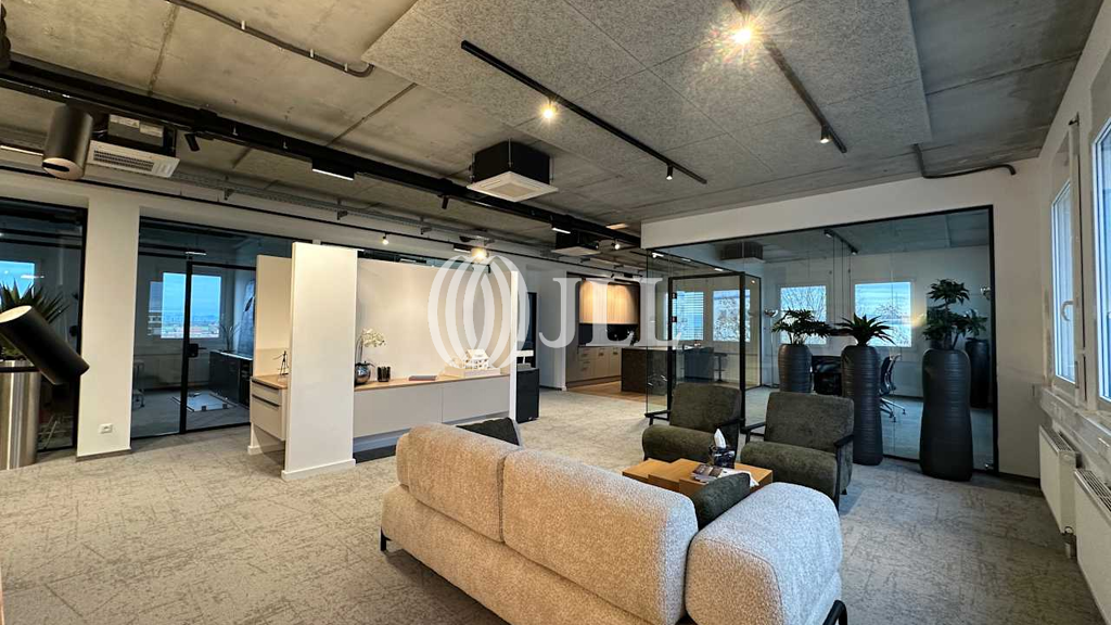 Bürofläche zur Miete provisionsfrei 14 € 236 m² Bürofläche teilbar ab 236 m² Rheinau Mannheim 68219