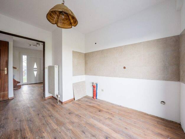 Einfamilienhaus zum Kauf 379.000 € 5 Zimmer 127 m² 358 m² Grundstück Gubberath Jüchen 41363