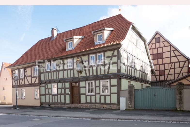 Doppelhaushälfte zum Kauf 279.000 € 7 Zimmer 165 m² 268 m² Grundstück Fladungen Fladungen 97650