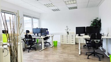 Bürofläche zur Miete provisionsfrei 6 Zimmer 180 m² Bürofläche teilbar von 90 m² bis 180 m² Innenstadt Frechen 50226