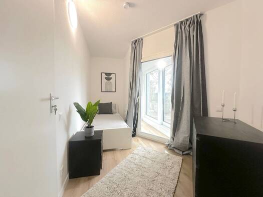 Wohnung zur Miete 500 € 1 Zimmer 15 m² 4. Geschoss frei ab sofort Homburger Landstraße 691 Bonames Nord-Ost 60437