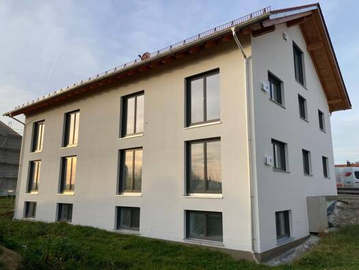 Wohnung zur Miete 1.490 € 3 Zimmer 88 m² Geschoss 2/3 frei ab 01.03.2026 Niederding Oberding 85445