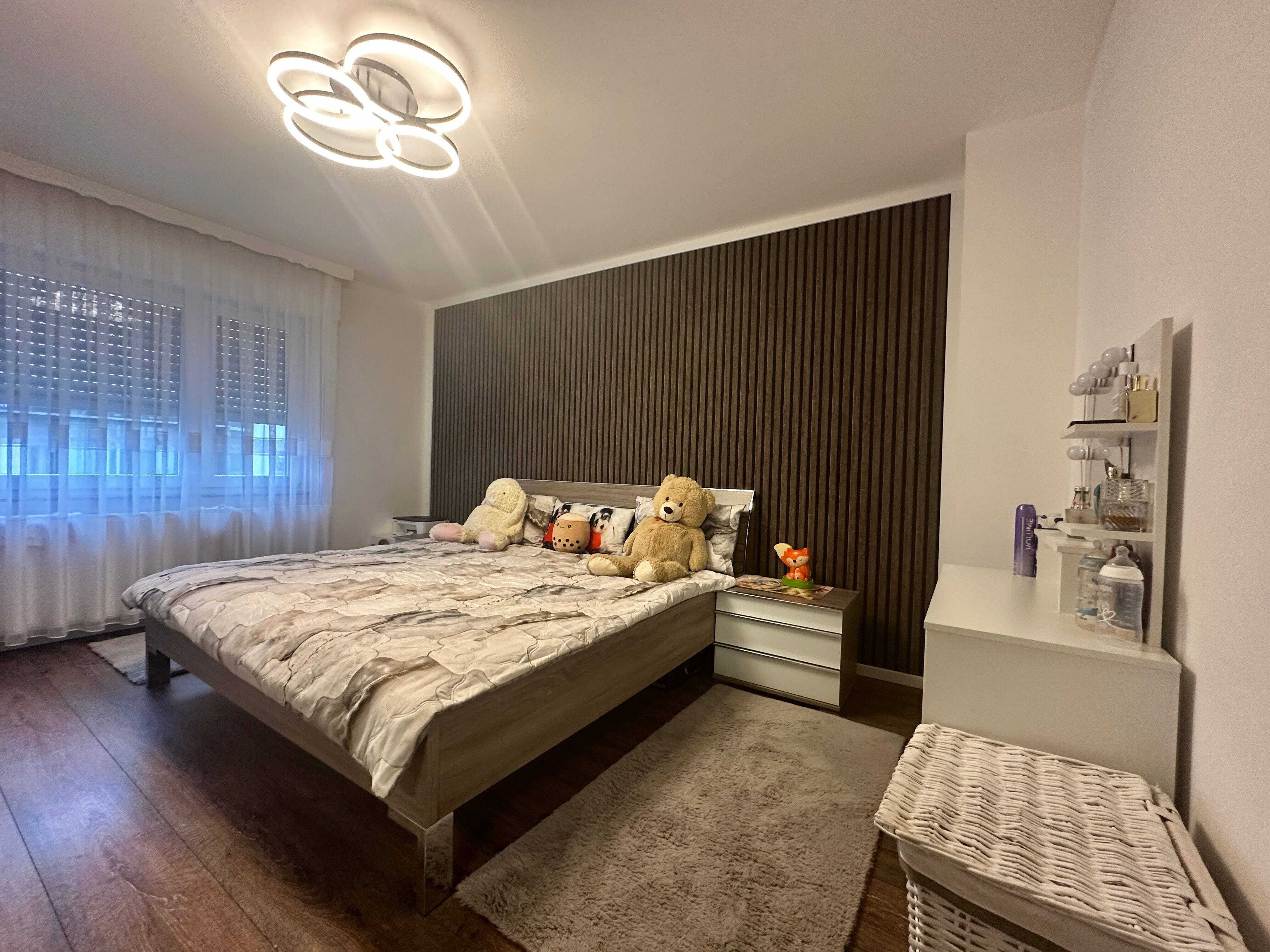 Property thumbnail 11