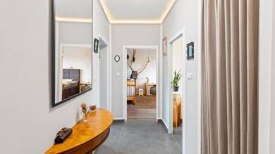 Wohnung zum Kauf 385.000 € 2 Zimmer 67 m² EG Tempelhof Berlin 12101