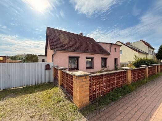 Einfamilienhaus zum Kauf 225.000 € 4 Zimmer 108 m² 1.280 m² Grundstück Britz 16230