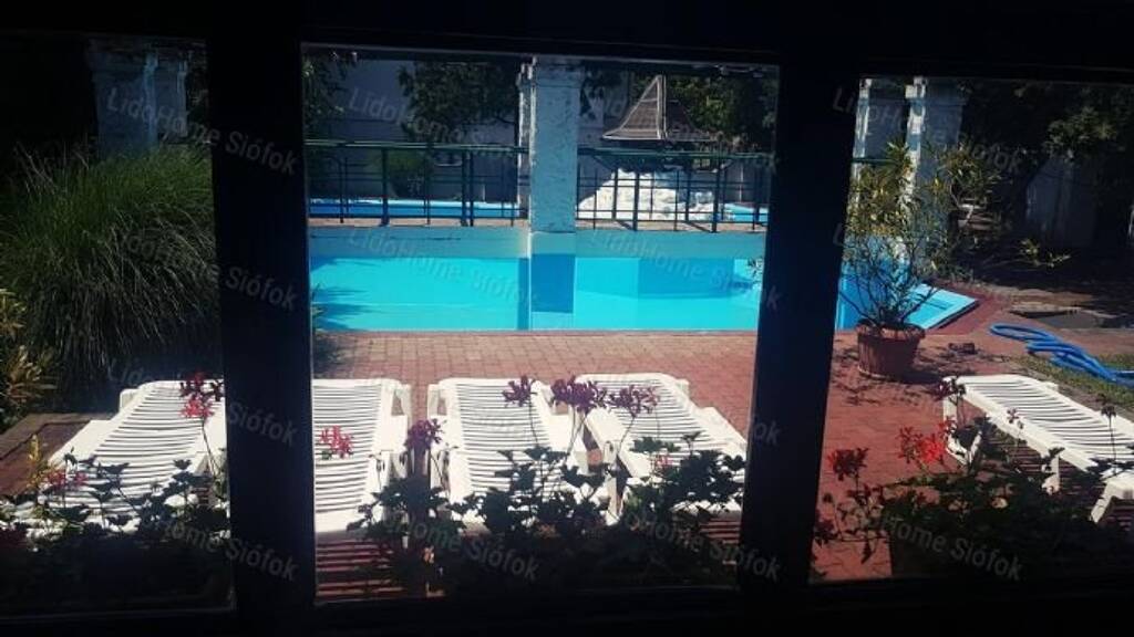 Hotel zum Kauf 2.800.000 € 44 Zimmer 2.000 m² Gastrofläche 2.500 m² Grundstück Siófok 8600