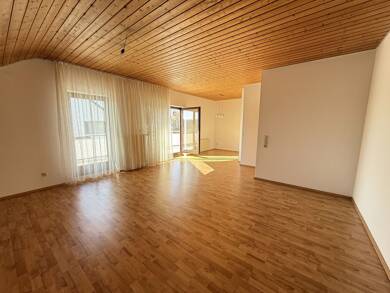 Wohnung zur Miete 1.100 € 3 Zimmer 105 m² Dachgeschoss, 1. Geschoss Raidwangen Nürtingen 72622