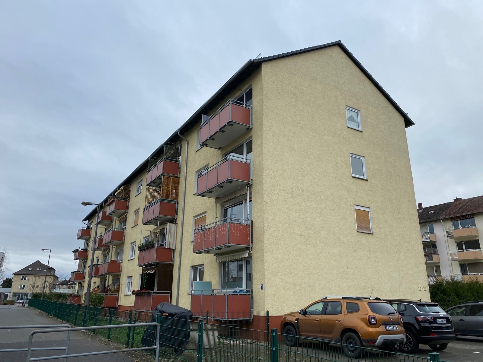 Wohnung zum Kauf 198.000 € 2 Zimmer 64 m²<br/>Wohnfläche 2.<br/>Geschoss Kasteler Rheinufer Wiesbaden 55252