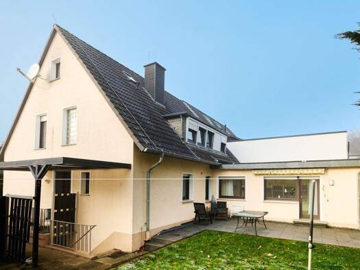 Mehrfamilienhaus zum Kauf 295.000 € 5 Zimmer 150 m² 481 m² Grundstück Jerxen-Orbke Detmold 32758