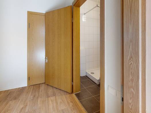 Studio zur Miete 215 € 1 Zimmer 24,3 m² 9. Geschoss Theodor-Roemer-Straße 1 Trotha Halle 06118
