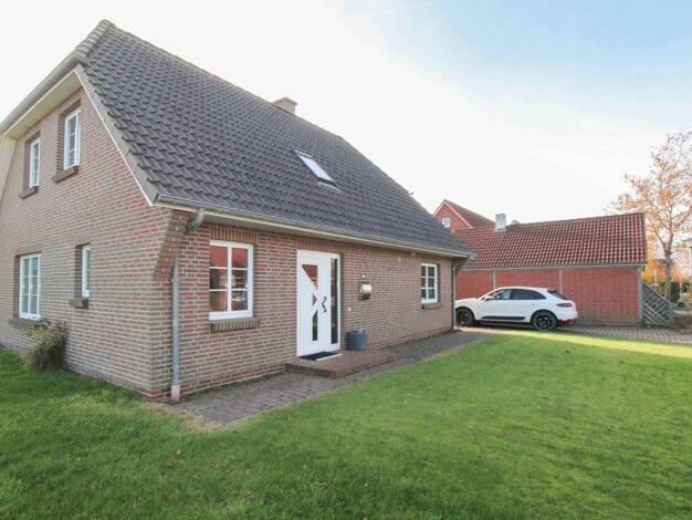 Einfamilienhaus zum Kauf 325.000 € 4 Zimmer 133 m² 921 m² Grundstück Neukirchen Neukirchen 25927