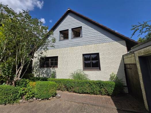 Einfamilienhaus zum Kauf 349.000 € 5 Zimmer 134 m² 1.242 m² Grundstück Groß Meinsdorf Süsel 23701