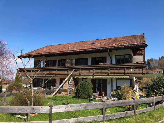 Wohnung zum Kauf 339.000 € 4 Zimmer 102 m² 1. Geschoss frei ab 01.12.2026 Hammer Siegsdorf 83313