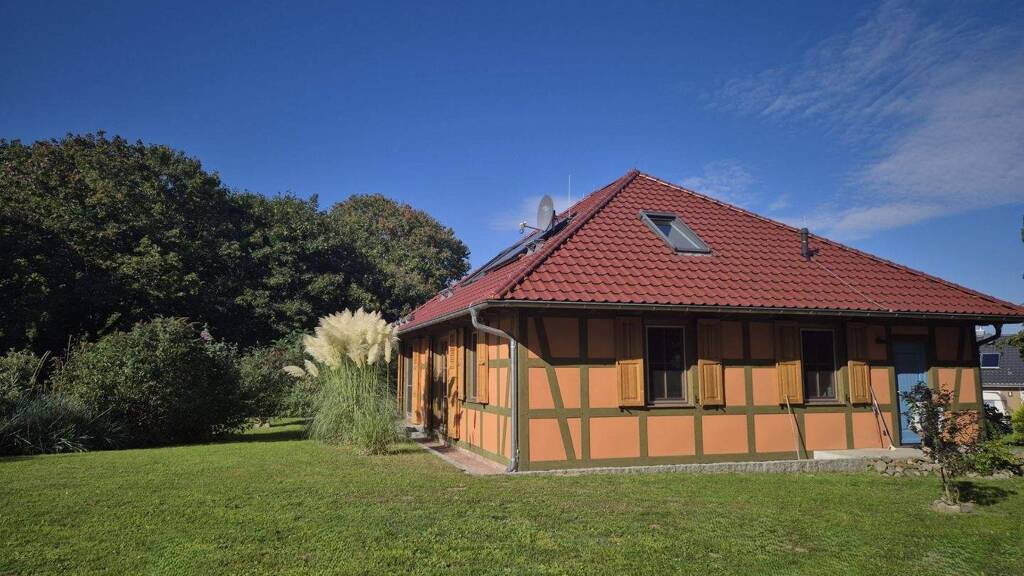 Einfamilienhaus zum Kauf 495.000 € 1 Zimmer 145 m² 2.212 m² Grundstück frei ab sofort Zum Gutshof 1 Sternebeck Prötzel 15345