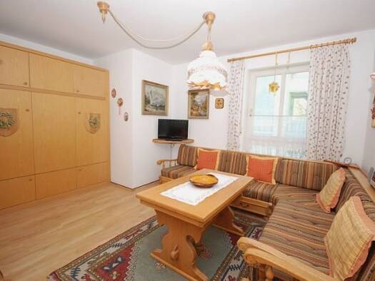 Wohnung zur Miete Wohnen auf Zeit 800 € 1 Zimmer 35 m² frei ab 01.10.2025 Mozartstraße 3a Bad Reichenhall Bad Reichenhall 83435